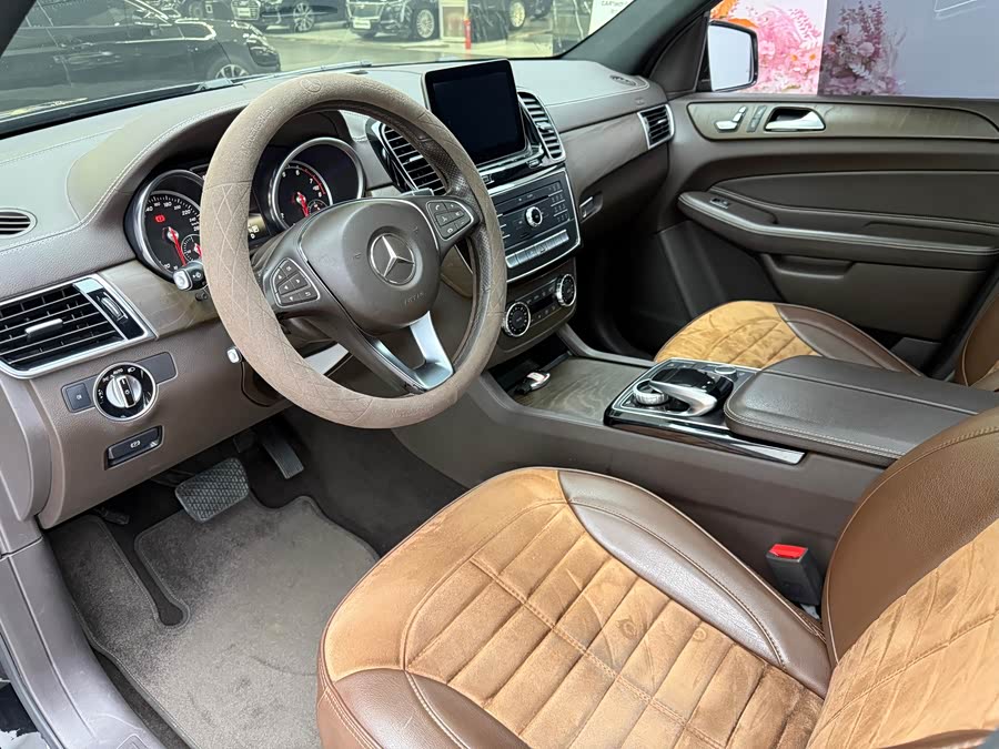 Mercedes-Benz GLE 2016 — фото 13