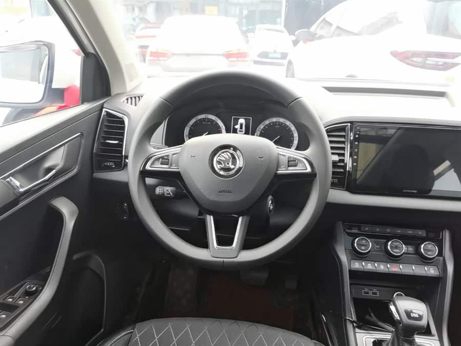 Skoda Korok 2018 — фото 11