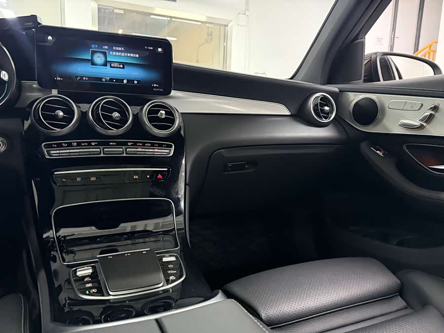 Mercedes-Benz GLC 2021 — фото 19
