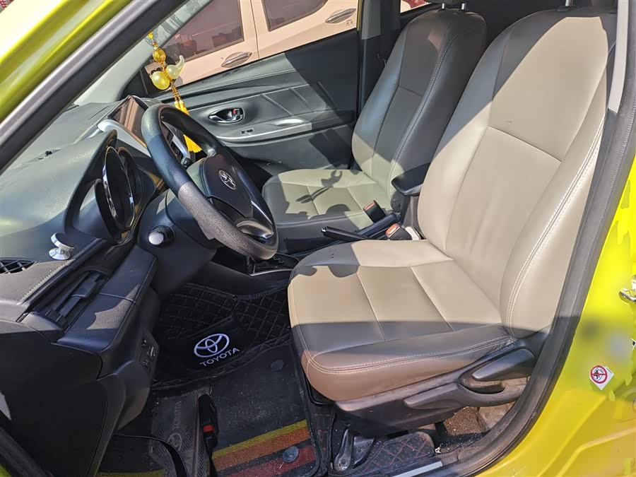 Toyota Yaris L 2016 — фото 11