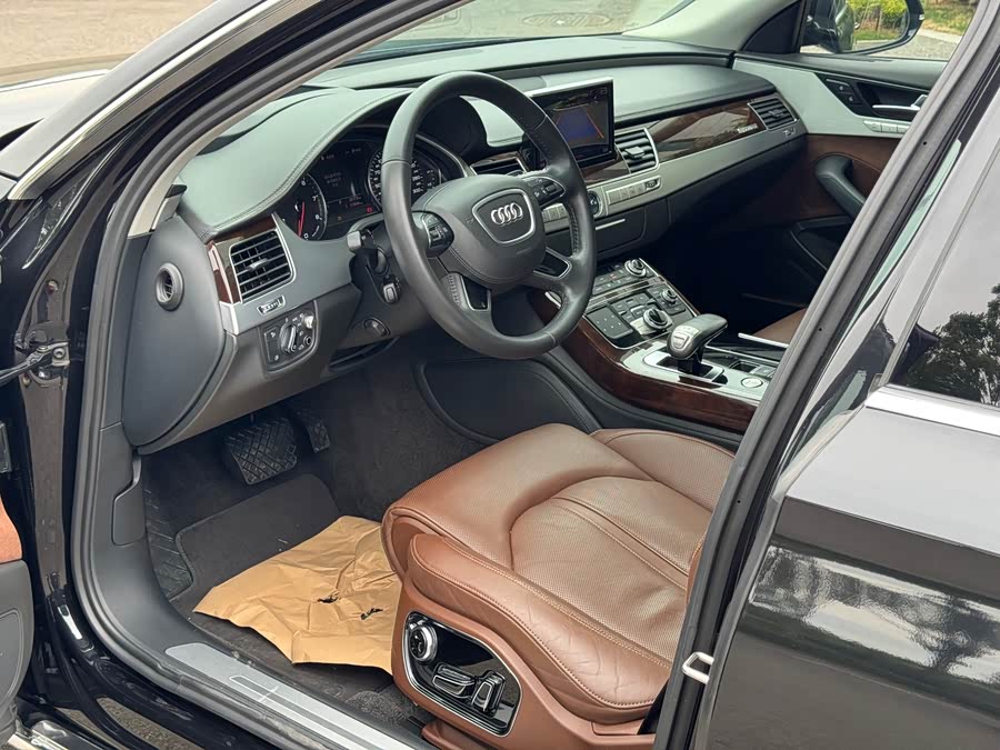 Audi A8 2014
