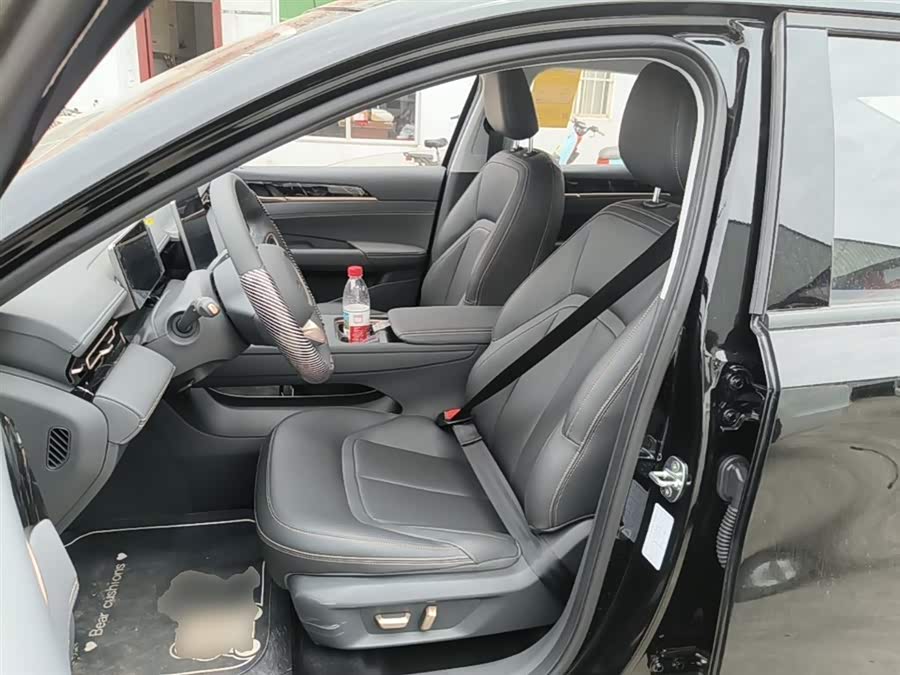 Wuling Starlight 2025 — фото 15