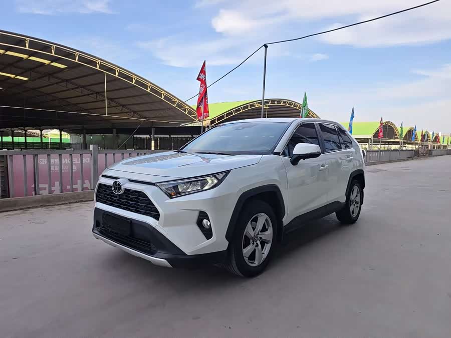 Toyota RAV4 2021