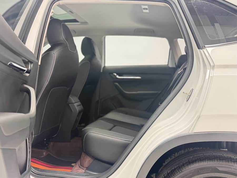 Skoda Kamiq 2023 — фото 10