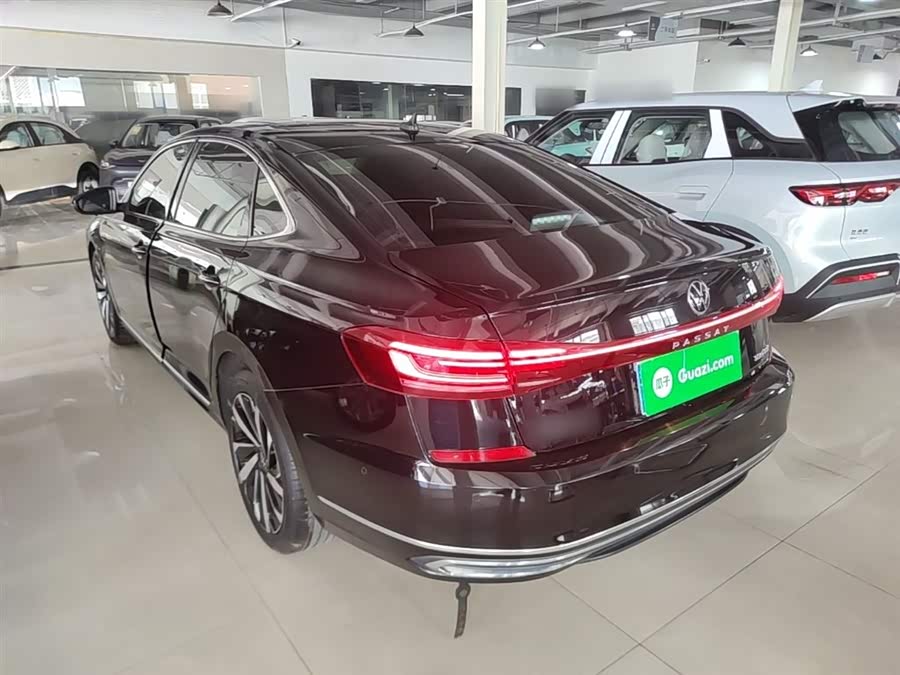 Volkswagen Passat 2023