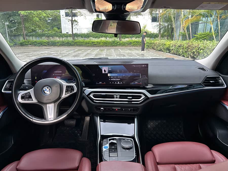 BMW i3 2024 — фото 9