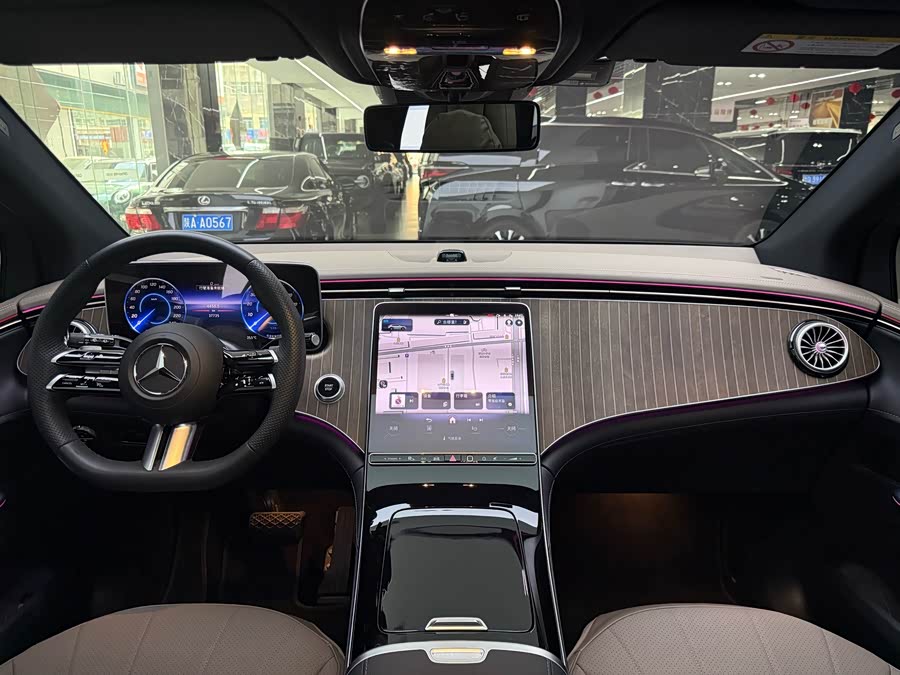 Mercedes-Benz EQE SUV 2024