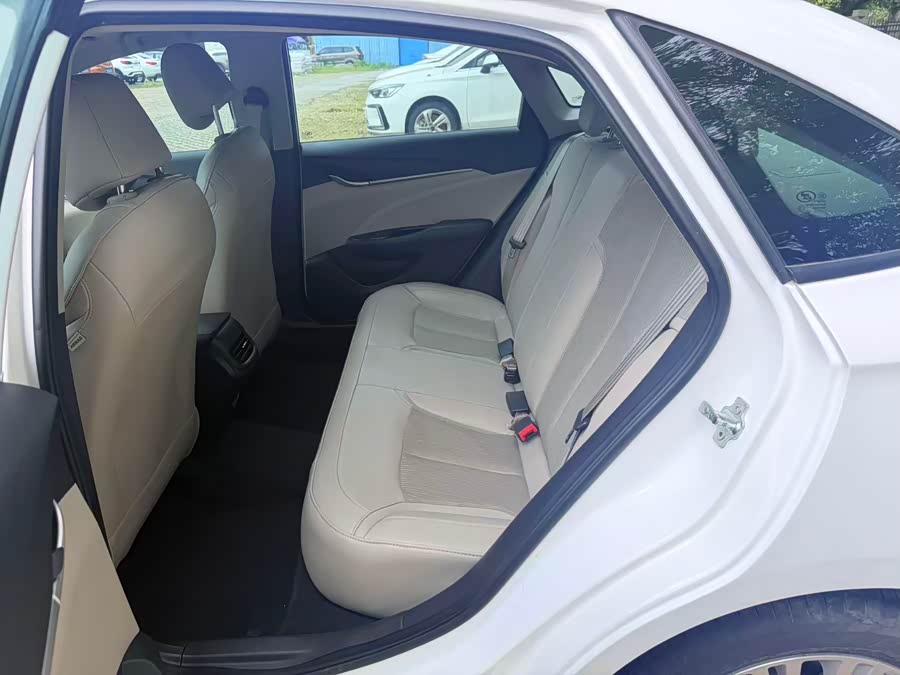 Buick Excelle 2016