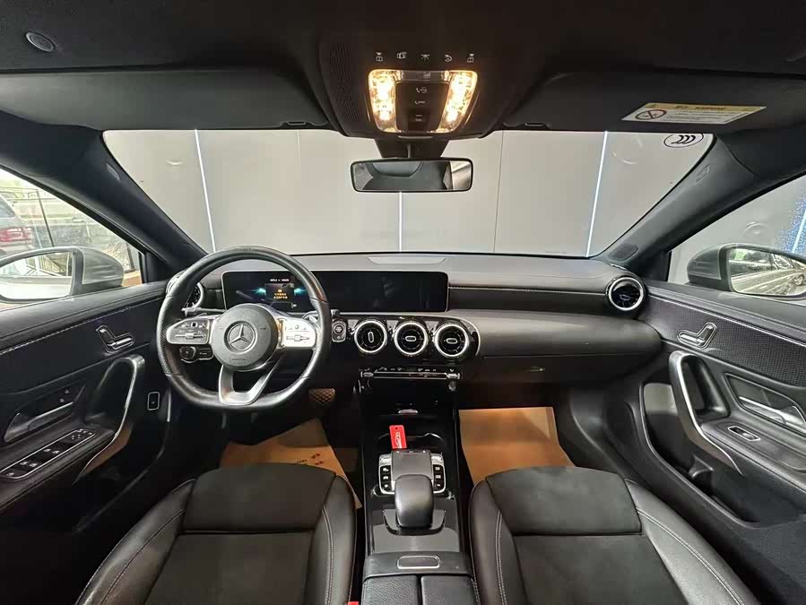 Mercedes-Benz A-Class 2022 — фото 9