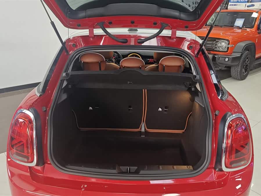 MINI MINI 2020