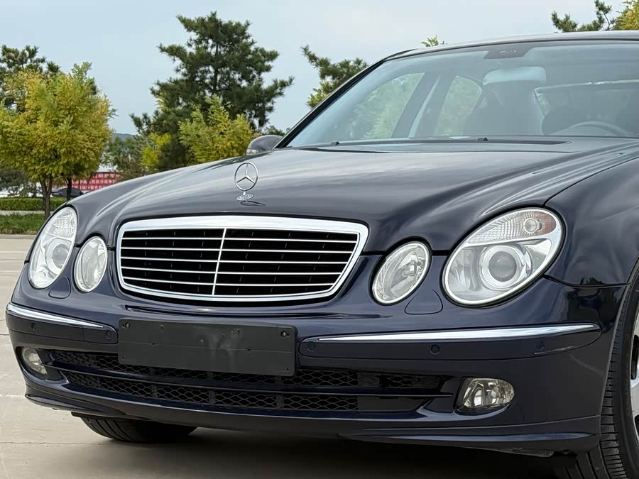 Mercedes-Benz E-Class 2007 — фото 10
