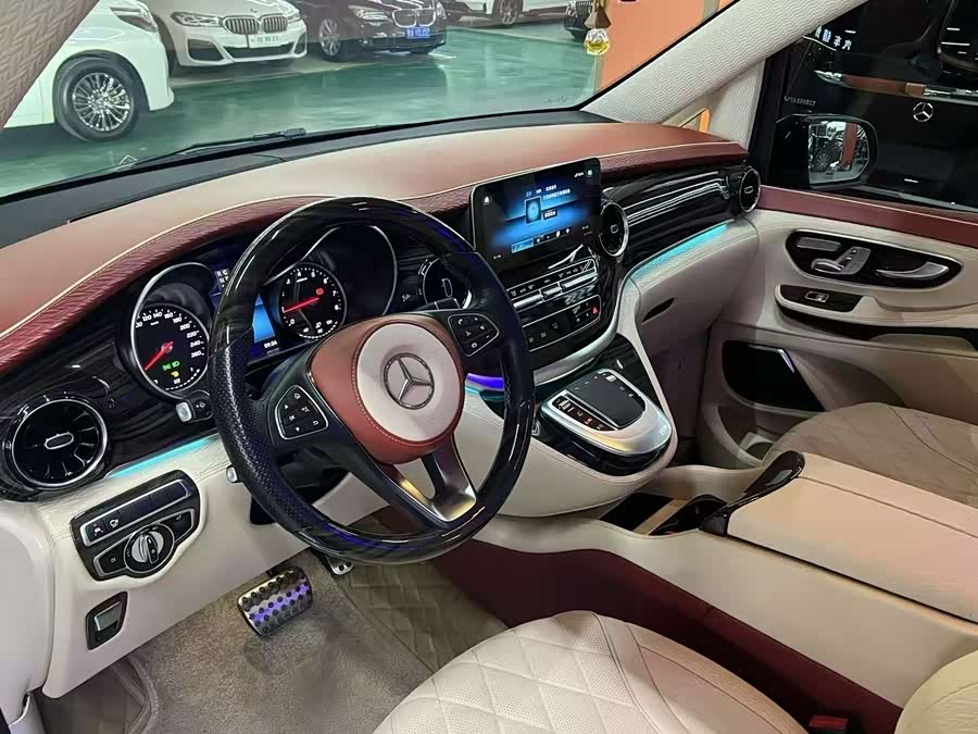 Mercedes-Benz V-Class 2022