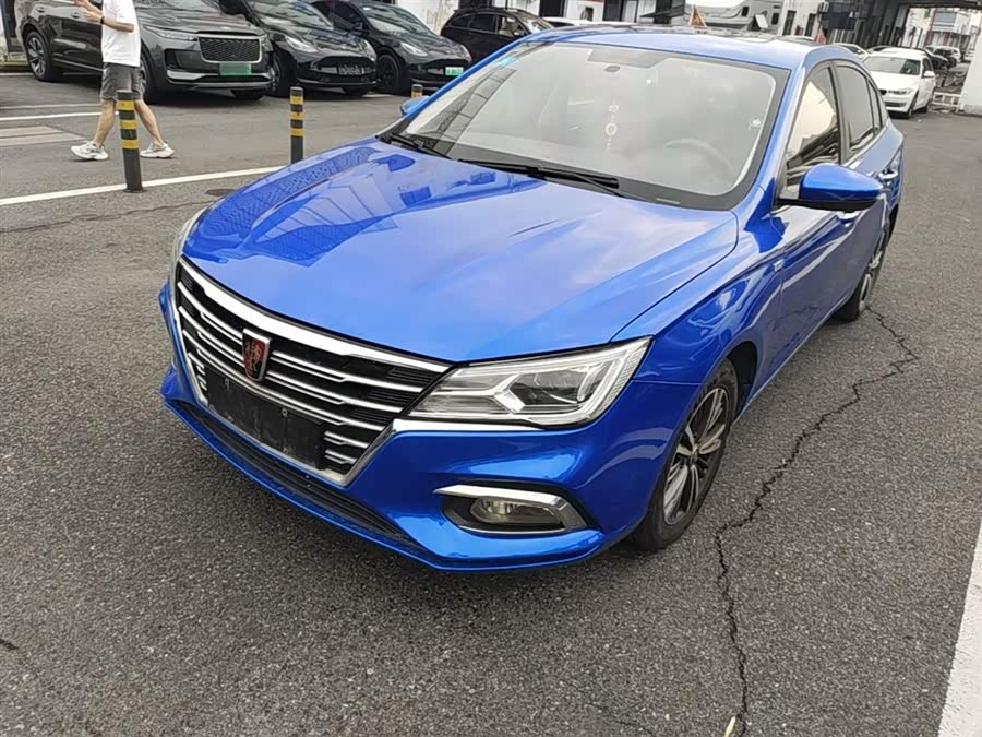 Roewe i5 2019