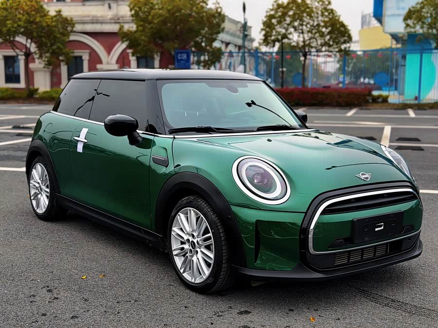 MINI MINI 2022