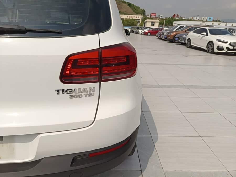 Volkswagen Tiguan 2016 — фото 8