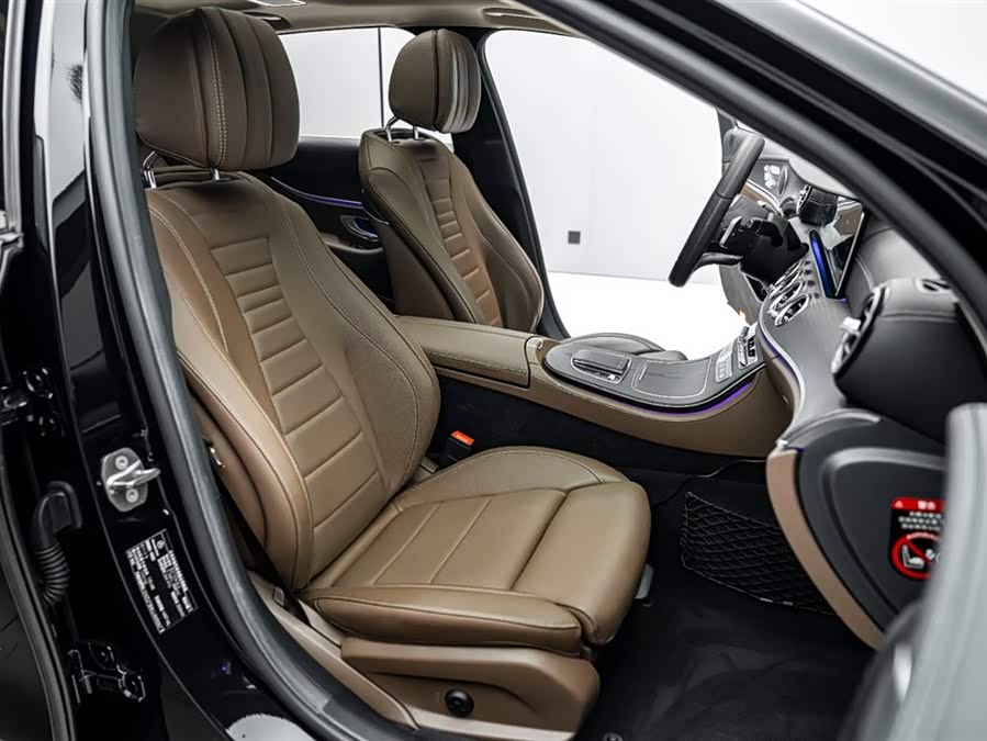 Mercedes-Benz E-Class 2020 — фото 21
