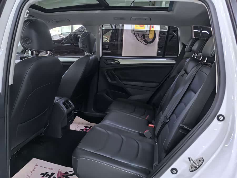 Volkswagen Tiguan L 2018 — фото 9