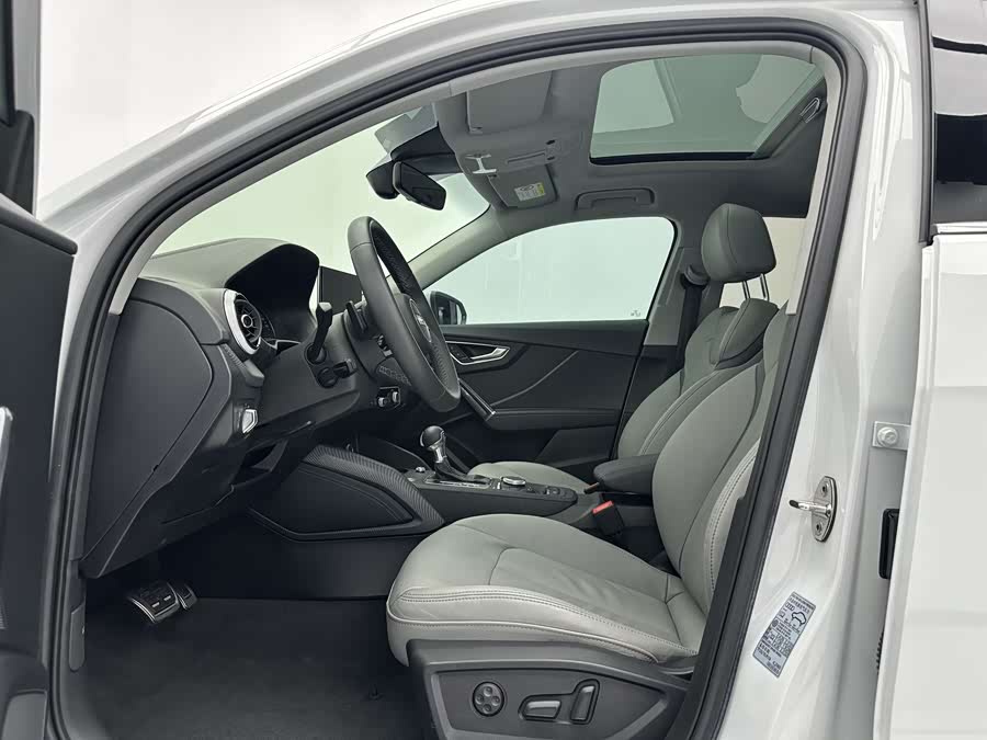 Audi Q2L 2022