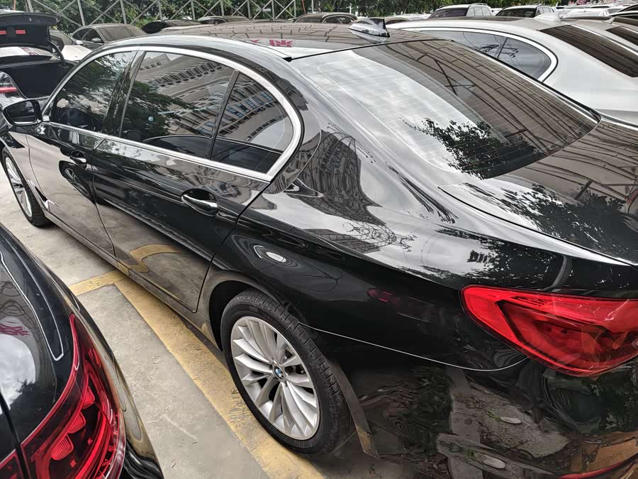 BMW 5 Series 2019