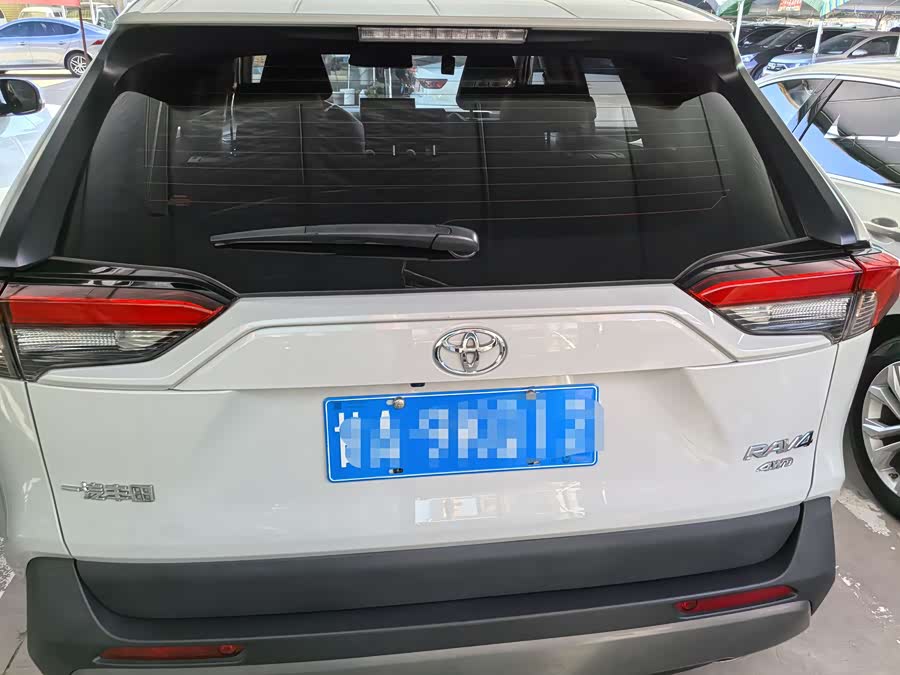 Toyota RAV4 2021