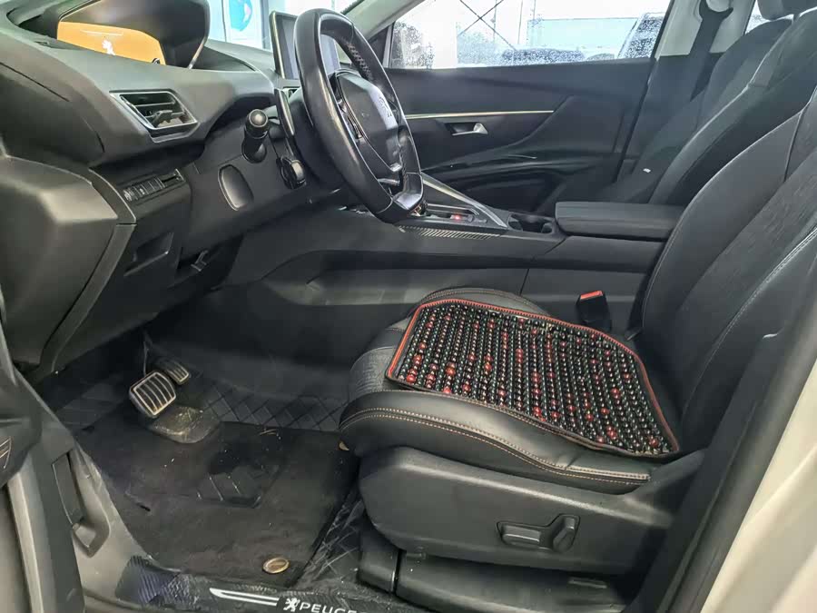 Peugeot 5008 2017