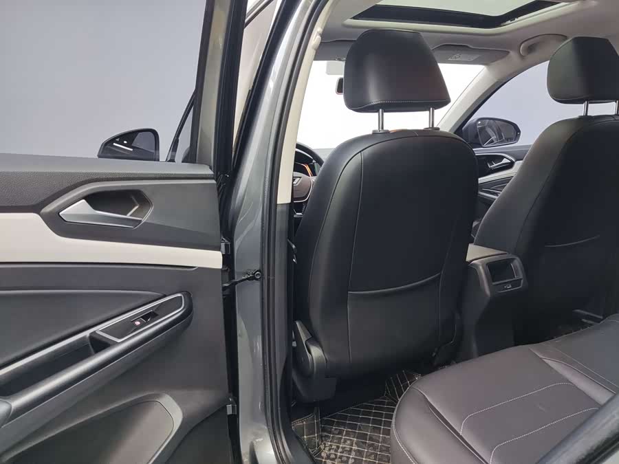 Jetta VS5 2022