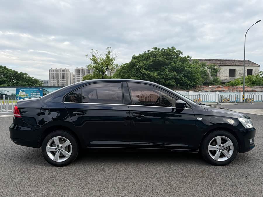 Volkswagen Santana 2015