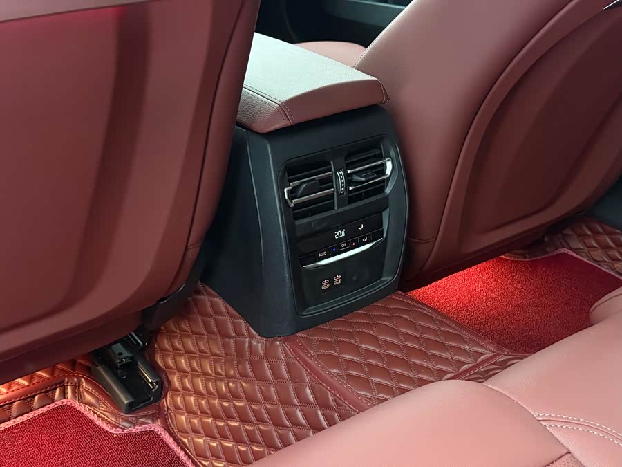 BMW 3 Series 2023 — фото 16