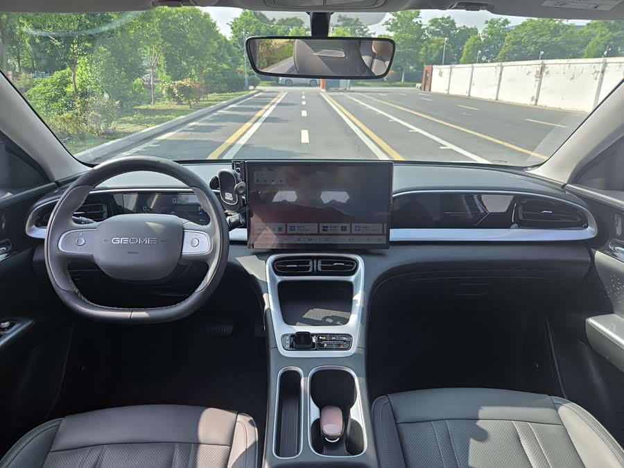 Geely Galaxy Starwish 2026 — фото 10