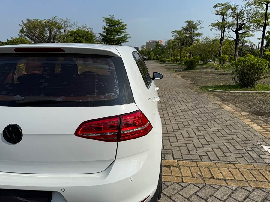 Volkswagen Golf 2014