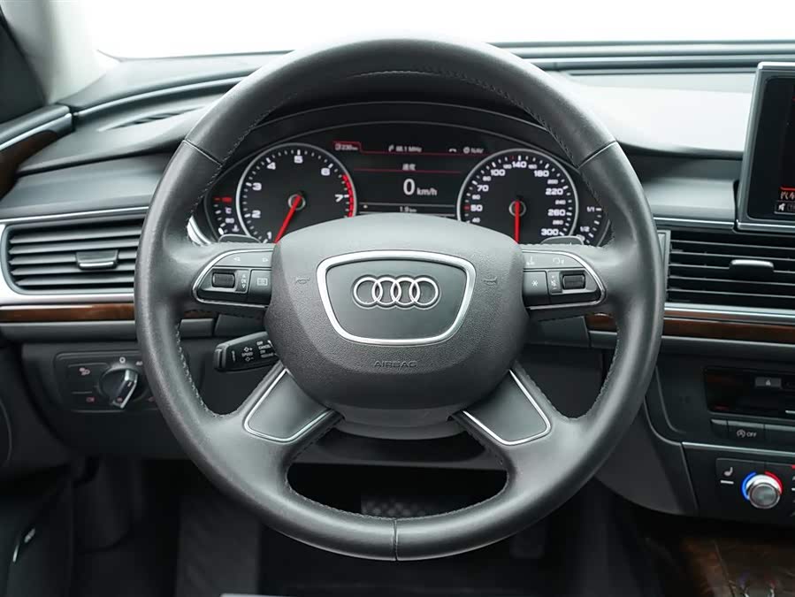 Audi A6L 2012 — фото 32