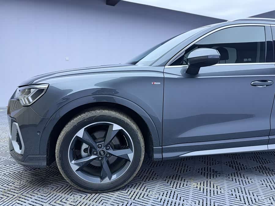 Audi Q3 2022