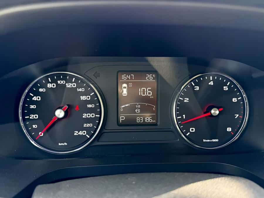 Roewe i6 Classic 2018 — фото 14