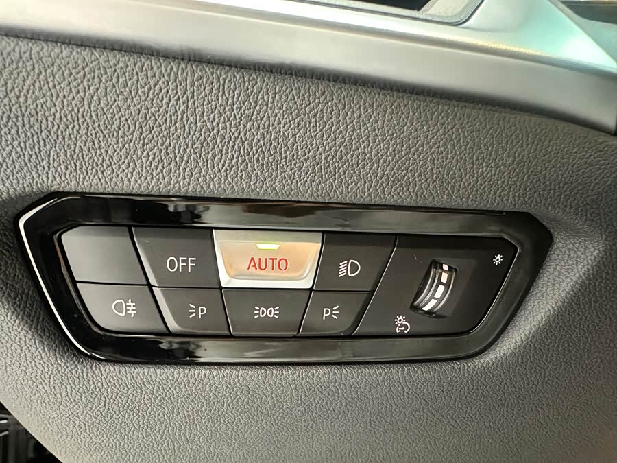 BMW 3 Series 2023 — фото 13