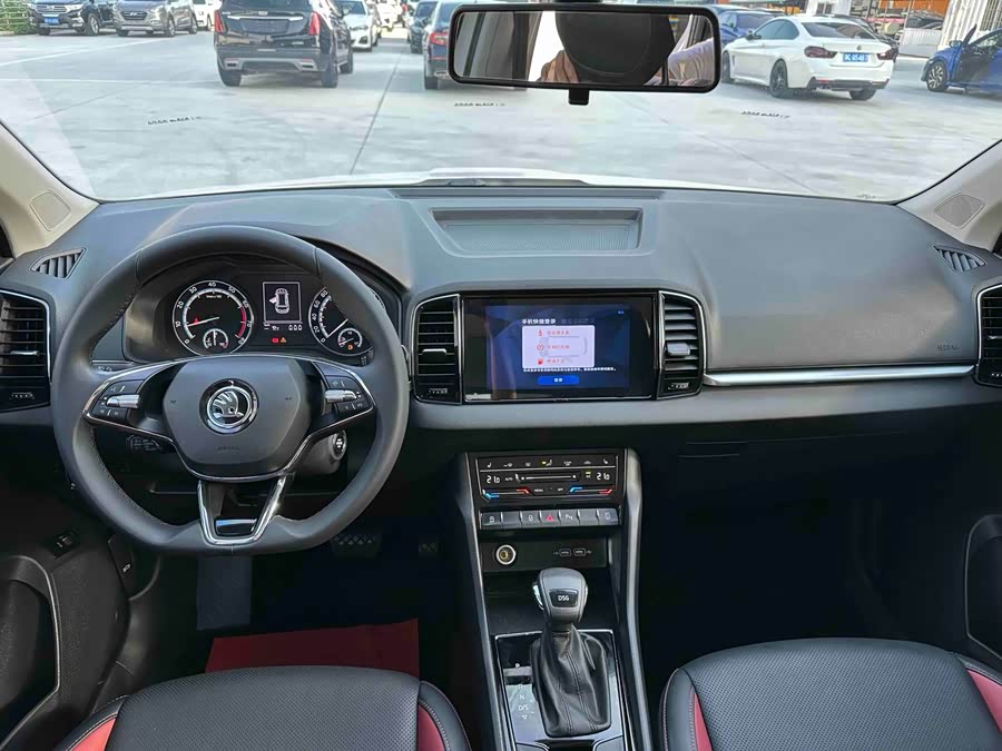 Skoda Korok 2022 — фото 11
