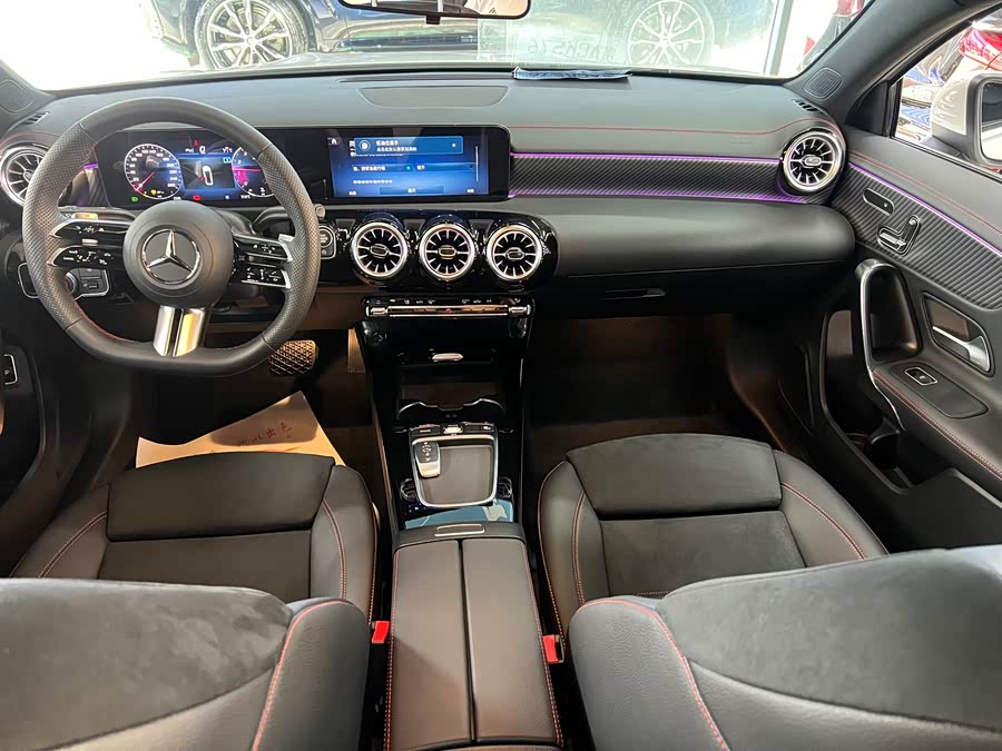 Mercedes-Benz A-Class 2025 — фото 8