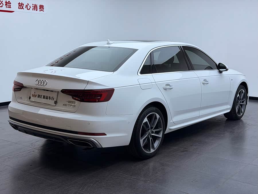 Audi A4L 2019