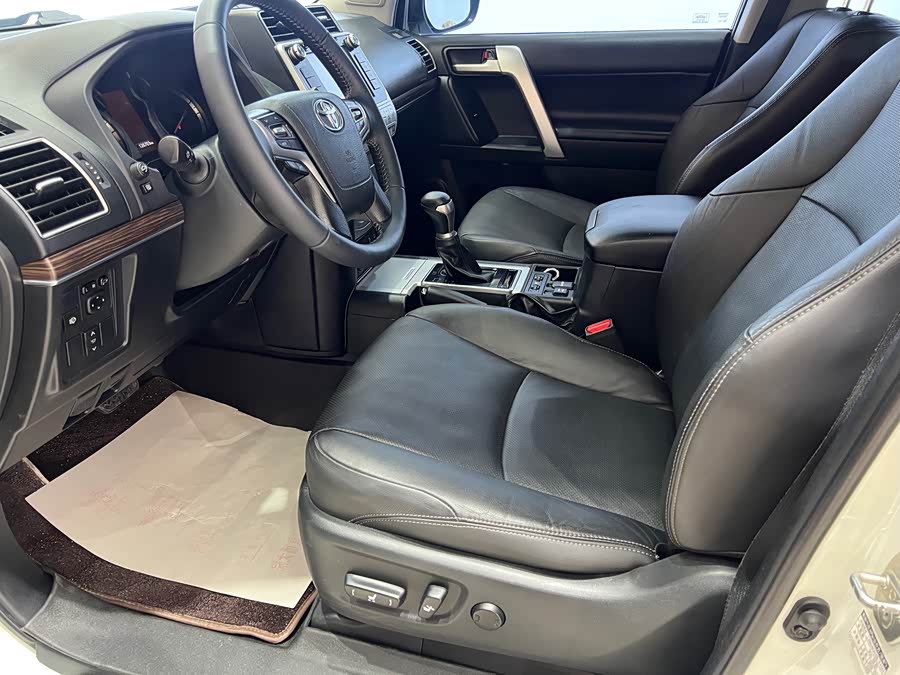 Toyota Prado 2019 — фото 10