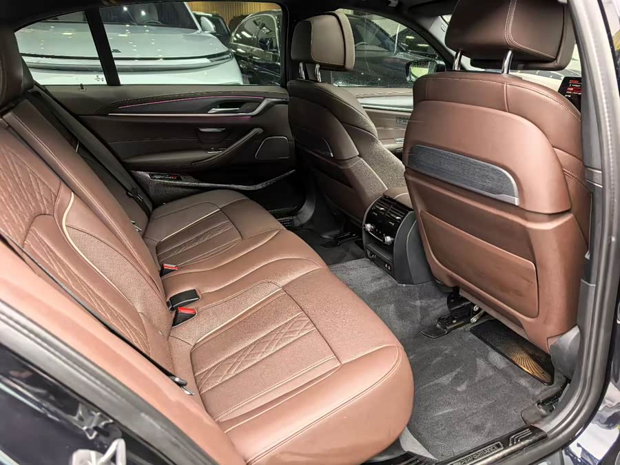 BMW 5 Series 2022