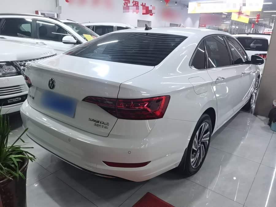 Volkswagen Sagitar 2022