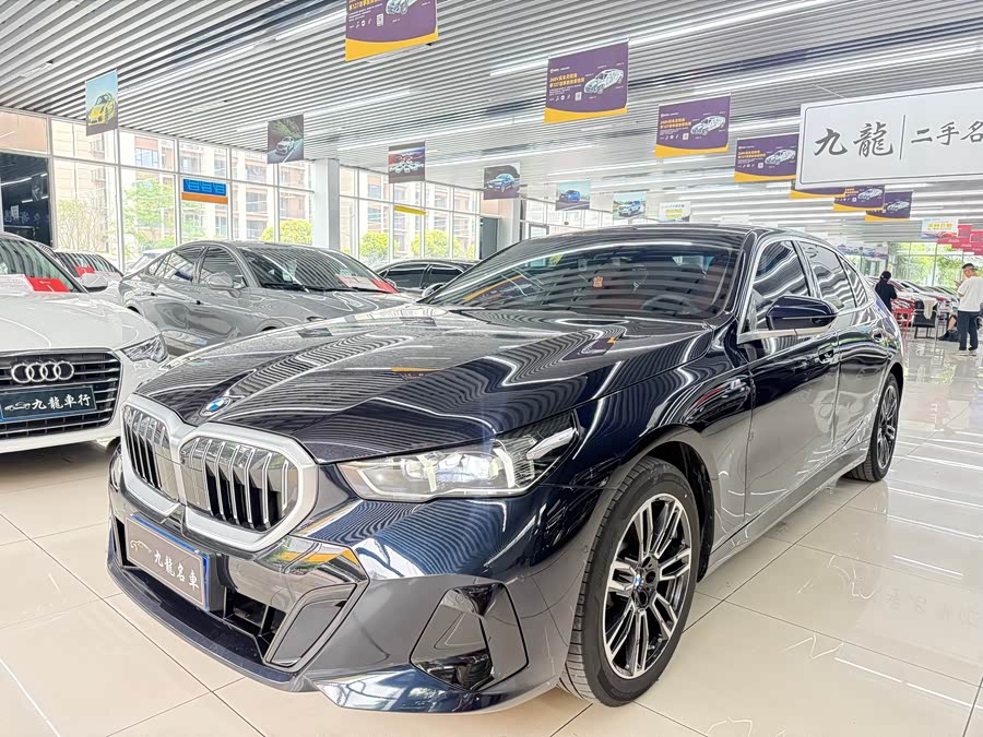 BMW 5 Series 2025