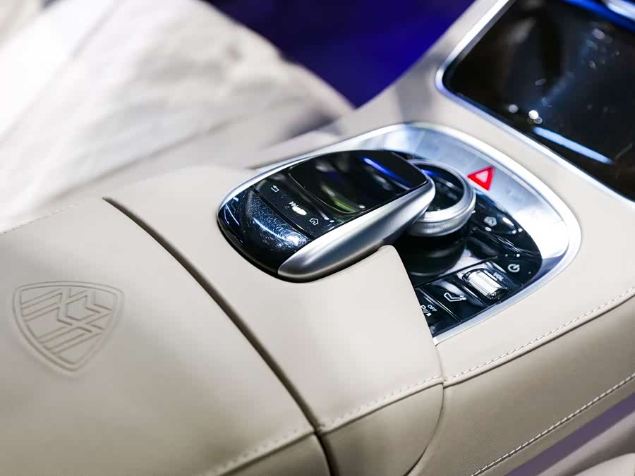 Mercedes-Benz Maybach S-Class 2018 — фото 18