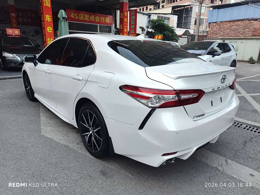 Toyota Camry 2021