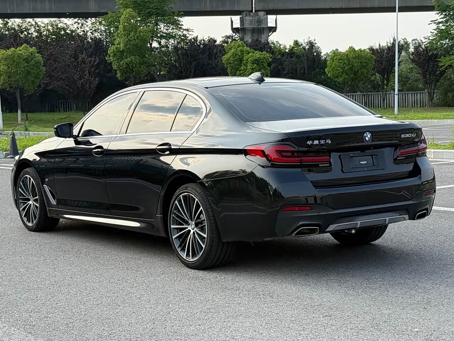BMW 5 Series 2023
