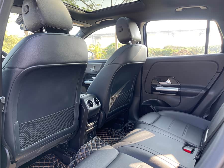 Mercedes-Benz GLA 2023 — фото 25