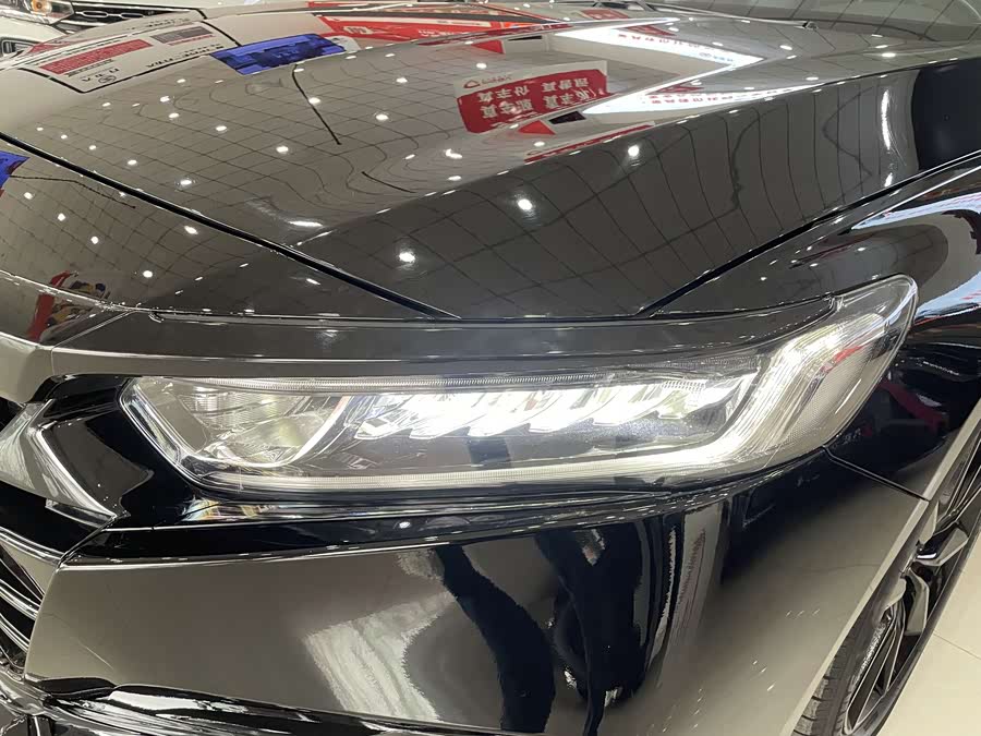 Honda Accord 2022 — фото 11