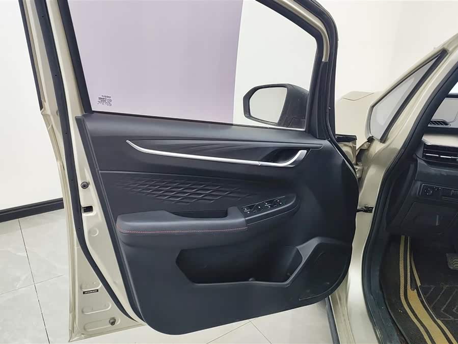 Geely Vision X3 2021