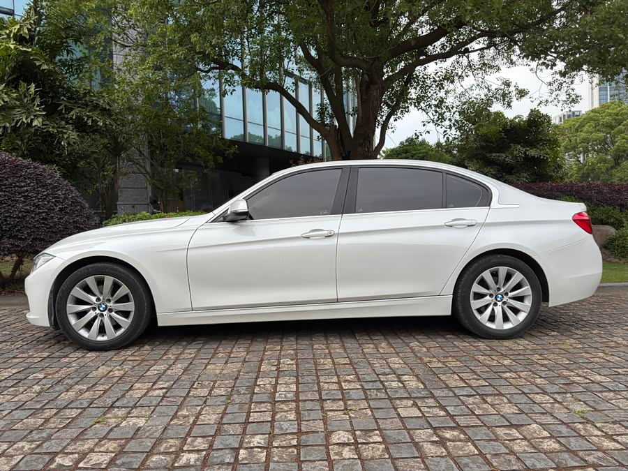 BMW 3 Series 2017