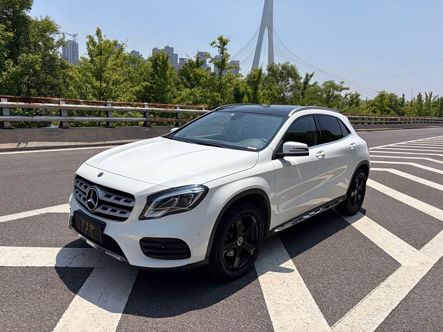 Mercedes-Benz GLA 2019