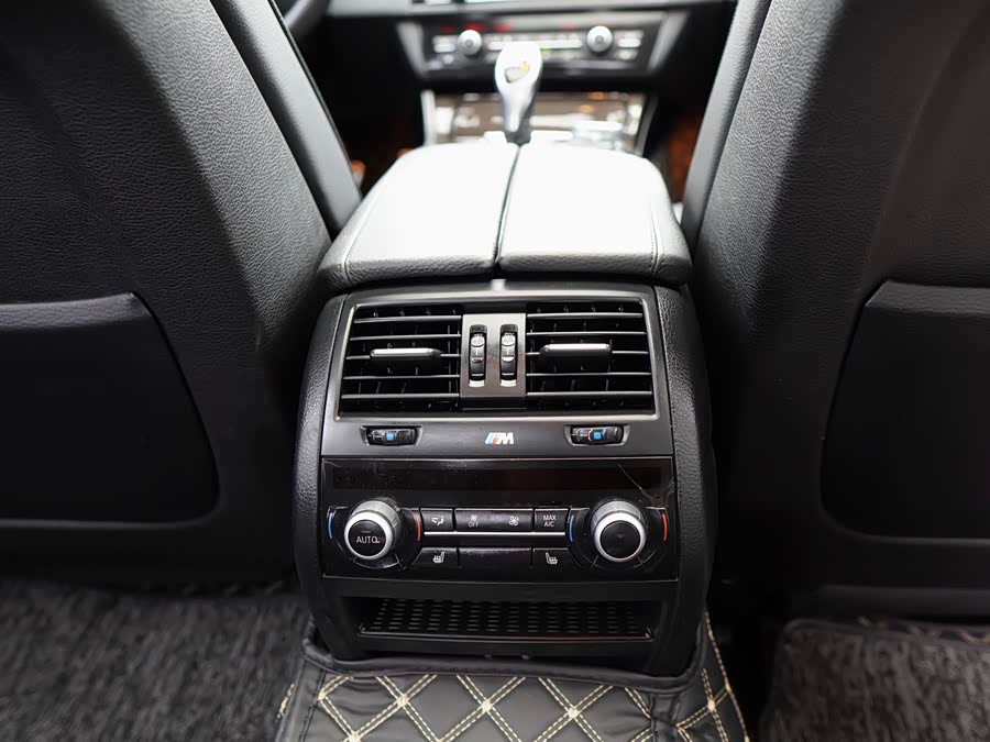 BMW 5 Series 2013 — фото 24